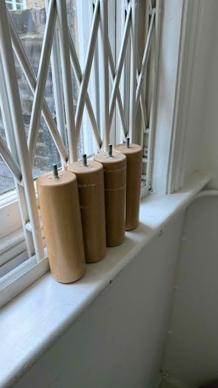 Photo of free Bed base (Barnsbury N1) #3