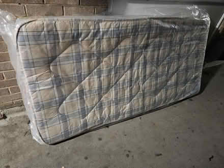 Photo of free Single 3ft mattress (Smiths Estate OX28) #1