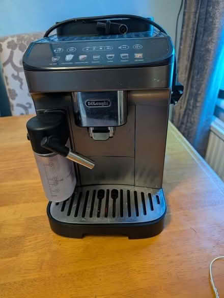 Photo of free DeLonghi Bean-to-cup coffee machine (DA1) #1