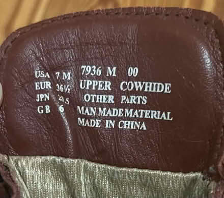 Photo of free Woman’s Vasque Sundowner boots (Tenleytown) #4