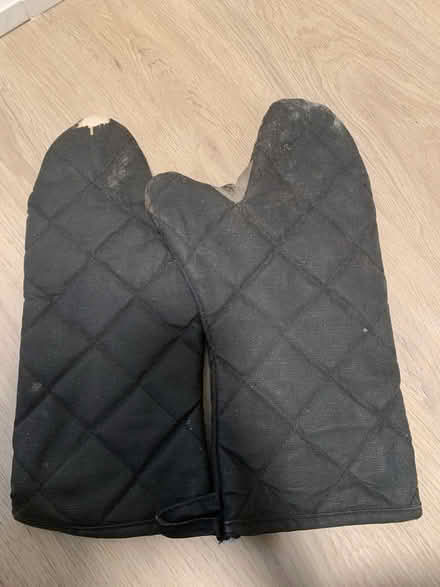 Photo of free Oven mitts (St. Clair & Victoria Park) #1