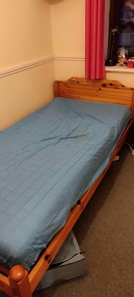 Photo of free Single bed for kids (Chesham HP5) #2