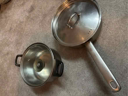 Photo of free 2 cooking pots (Wimbledon SW19) #1