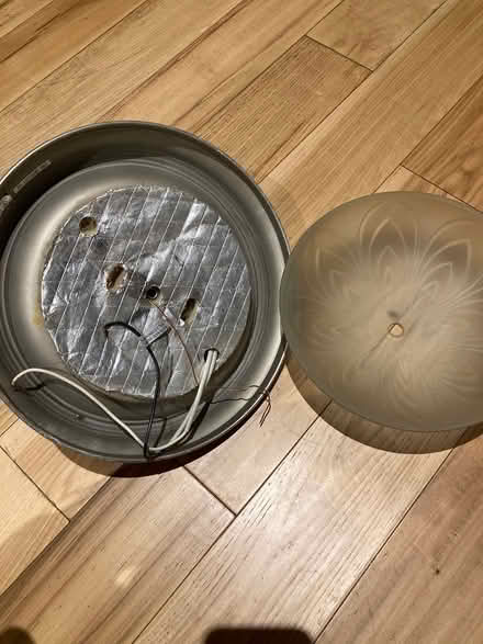 Photo of free Ceiling light (Derry and Tenth Line) #3