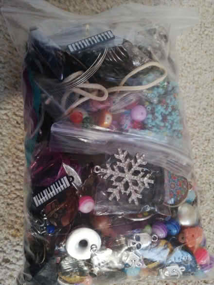 Photo of free beads and jewellery making stuff (Oldland Common, BS30) #2