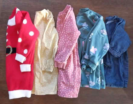 Photo of free 18-24 mths girls clothes (Twyford RG10) #3