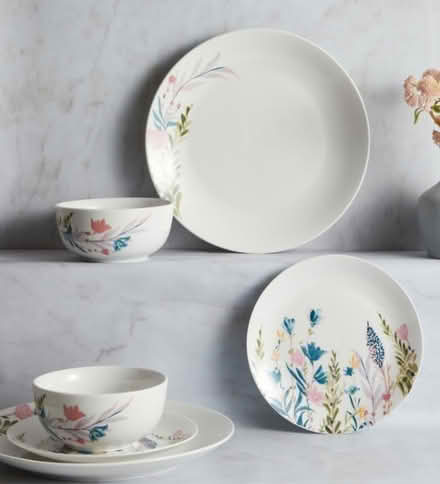 Photo of free Dunelm dinner set (Eardington) #1