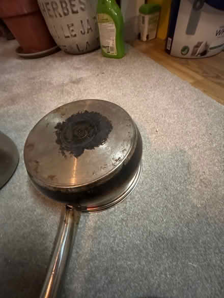 Photo of free 2 cooking pots (Wimbledon SW19) #3