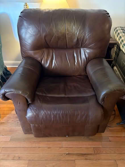 Photo of free Leather recliner (Hartsdale) #1