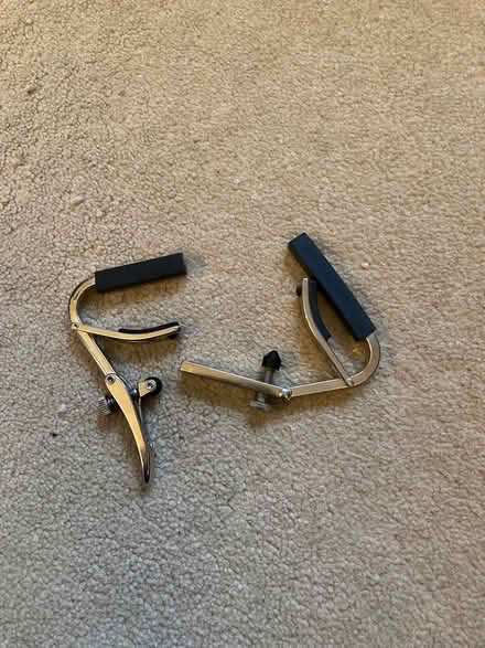 Photo of free 2x capos (SW12) #1