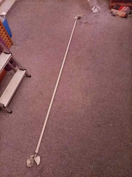 Photo of free Curtain pole (Dd68ba) #3