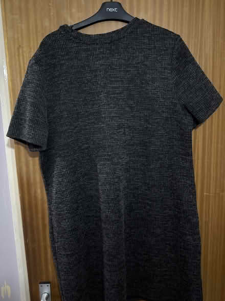 Photo of free Nice dress (Green lanes N4) #3