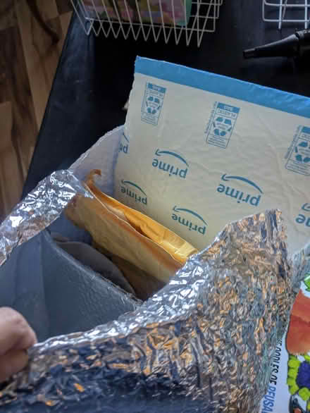 Photo of free assorted size bubble mailers (Robbinsville) #1