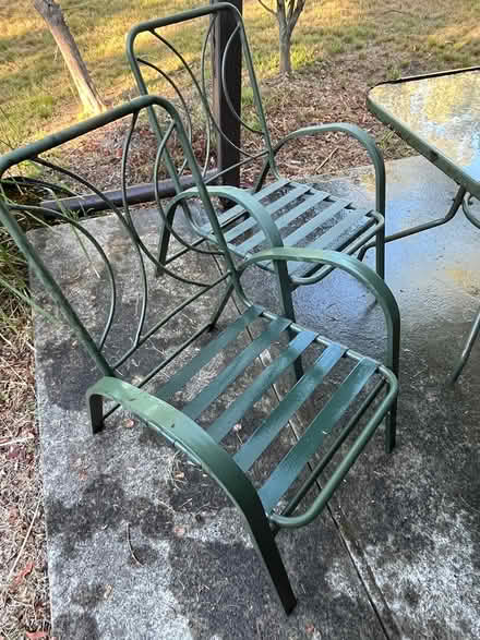 Photo of free Outdoor setting (1 table, 4 chairs) (Paterson, NSW) #1