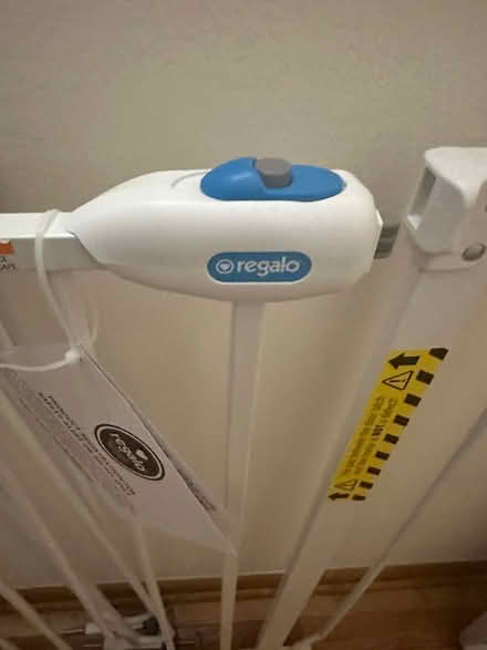 Photo of free Regalo e/wide walk through gate (Uptown N Magnolia & Sunnyside) #2