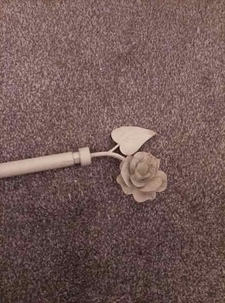 Photo of free Curtain pole (Dd68ba) #1