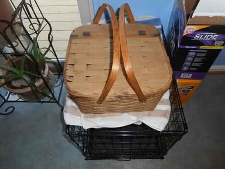 Photo of free wood picnic basket #3