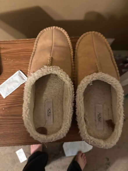 Photo of free Slippers (07039) #1