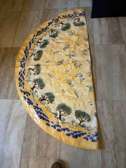 Photo of free Circular table covet (Sandycove) #1