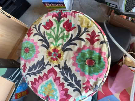 Photo of free Target patterned ottoman (San Jose) #2