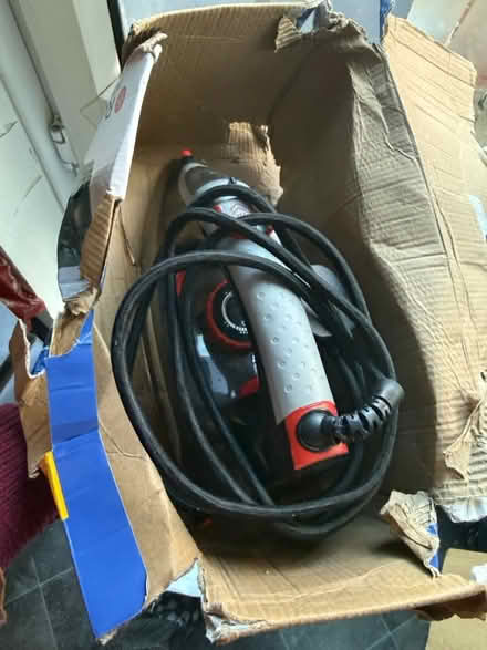 Photo of free Electric iron (LU5) #1