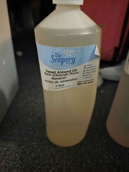 Photo of free Bundle (Cavendish DE23) #4