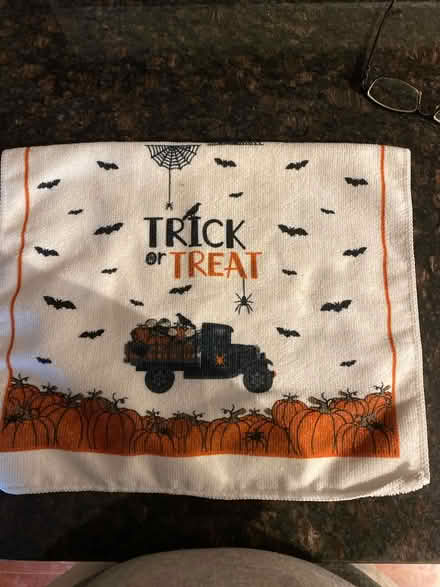 Photo of free DVD and towel (Montebello) #2