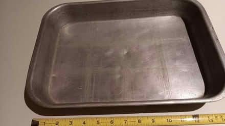 Photo of free 9x13x2 baking pan (19095) #1