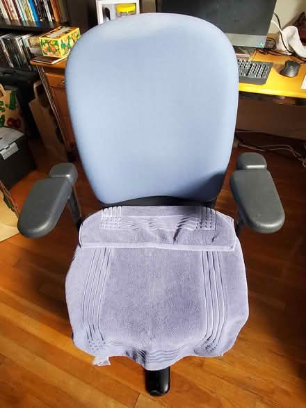 Photo of free chairs (Vassar College campus) #2