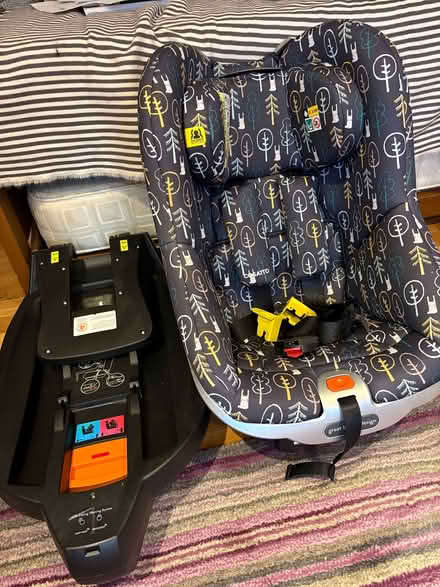Photo of free Car Seat (Hackney E9) #1