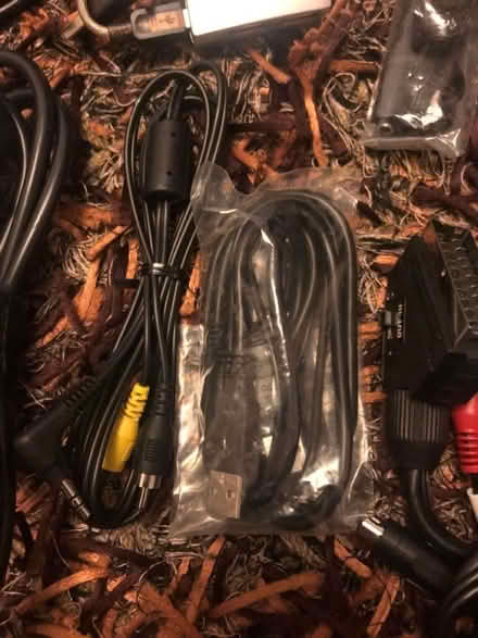 Photo of free Selection of cables (Leamington Spa (CV32)) #3