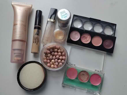 Photo of free Assorted makeups and perfumes (South Croydon CR2) #2