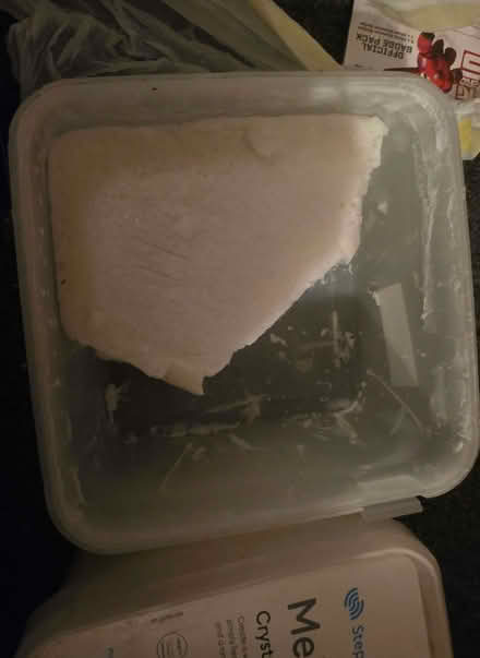 Photo of free Bundle (Cavendish DE23) #2