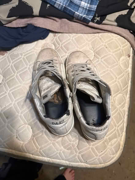 Photo of free Sneakers (07039) #1