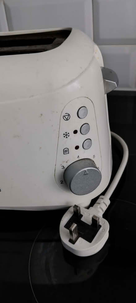 Photo of free Toaster - 2 slice (Broomhill S10) #2