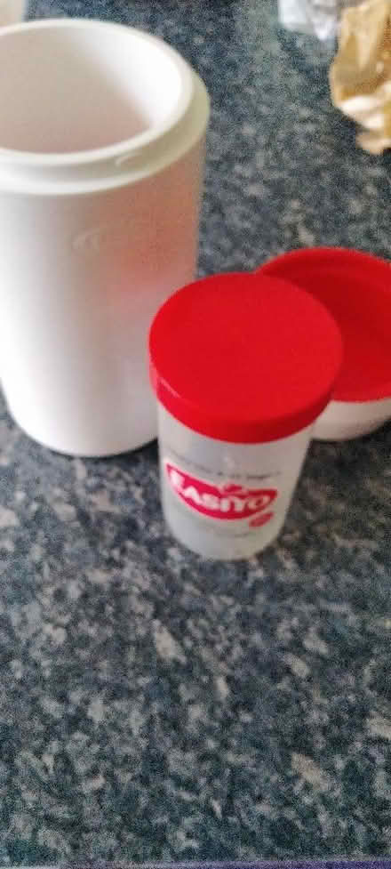 Photo of free EasiYo yogurt maker (Kennington OX1) #2