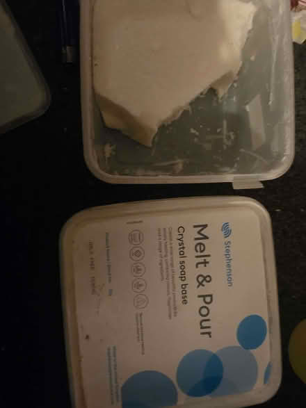 Photo of free Bundle (Cavendish DE23) #1