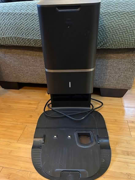 Photo of free Roomba S9+ with broken Dock (Belmont) #2