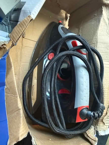 Photo of free Electric iron (LU5) #3