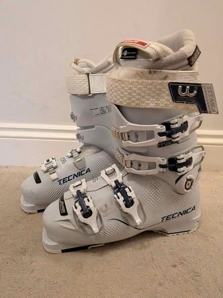 Photo of free Tecnica Womens Ski Boots 6-6.5 (Forest Hill) #3