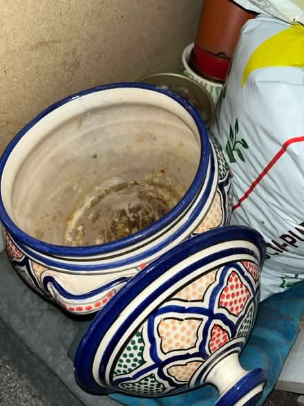 Photo of free Ceramic pot with lid - Heavy (Camberwell SE5) #1