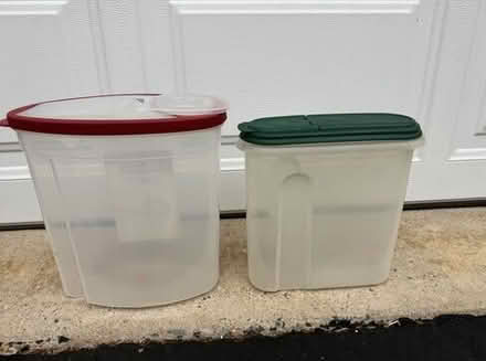 Photo of free plastic containers and sand toys #2