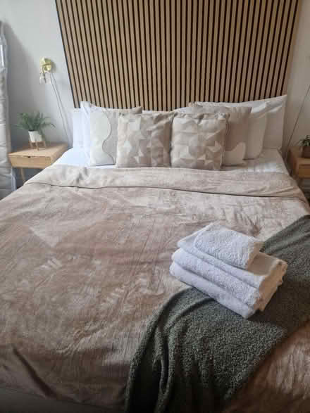 Photo of free Super king size bed with mattress (W2 4qs) #1