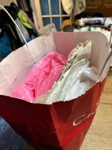 Photo of free Bag of tissue paper (Welling DA16) #1