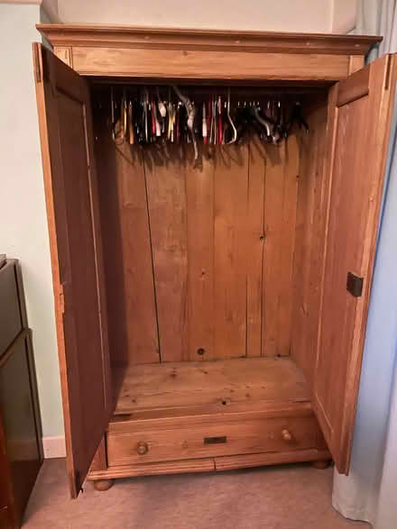 Photo of free Wardrobe (New Botley OX2) #2