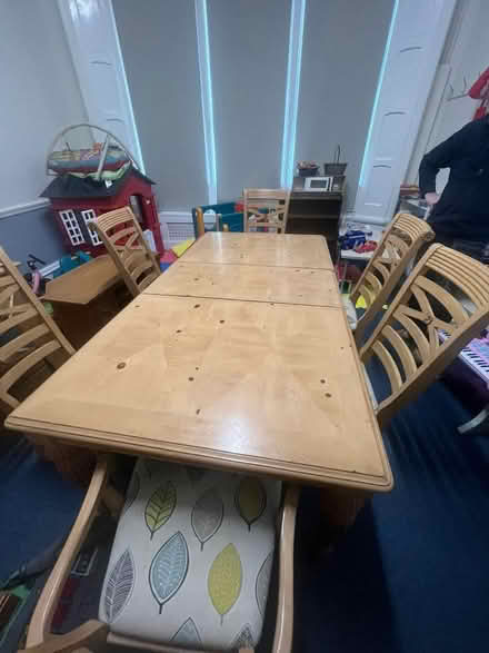 Photo of free Dining room table and 6 chairs (Norham Manor OX2) #1