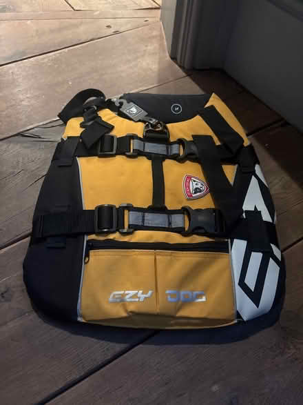 Photo of free Dog buoyancy jackets (Farnham Common, Bucks, SL2) #2
