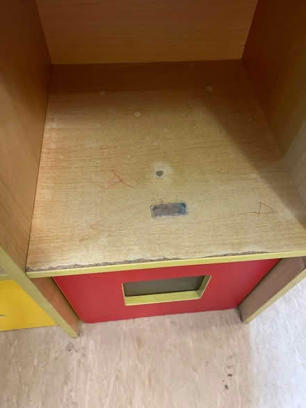Photo of free Children toy shelf case (CH42) #2