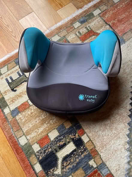 Photo of free Car seat (RG6) #2