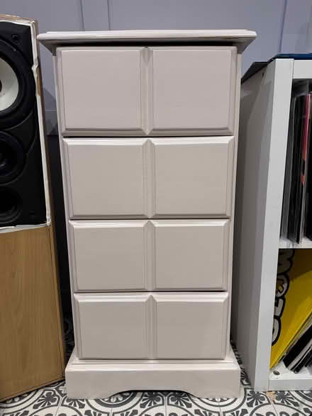 Photo of free Set of drawers (Ellesmere Port CH1) #1